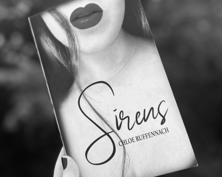 Book cover of the sci-fi novel Sirens by Chloe Ruffennach